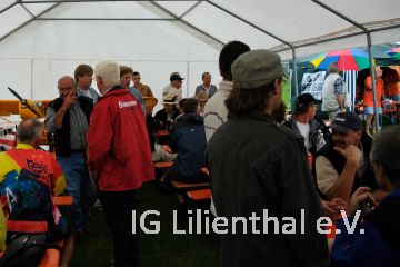 alle im Zelt alle im Zelt